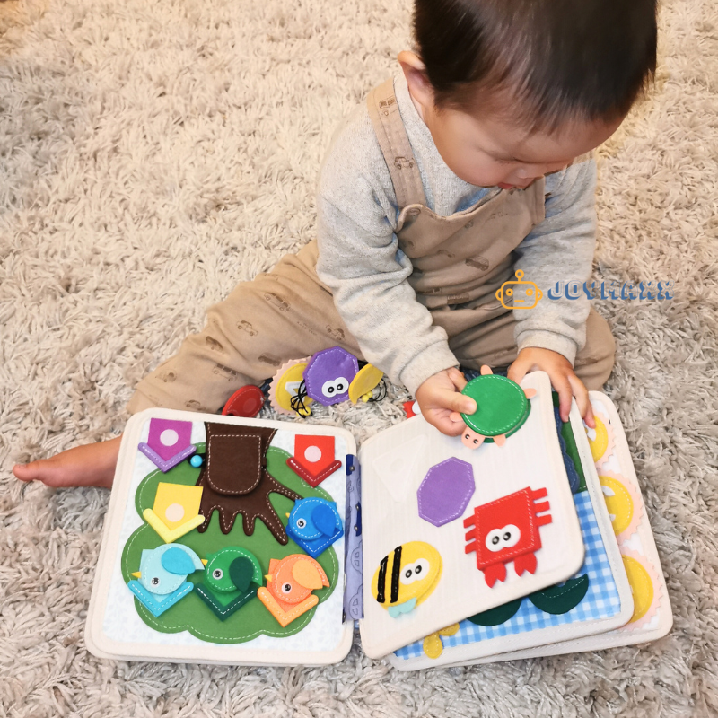 Busy board boek van vilt