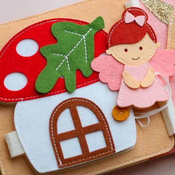 Montessori Busy Book Sweet Strawberry - Gepersonaliseerd