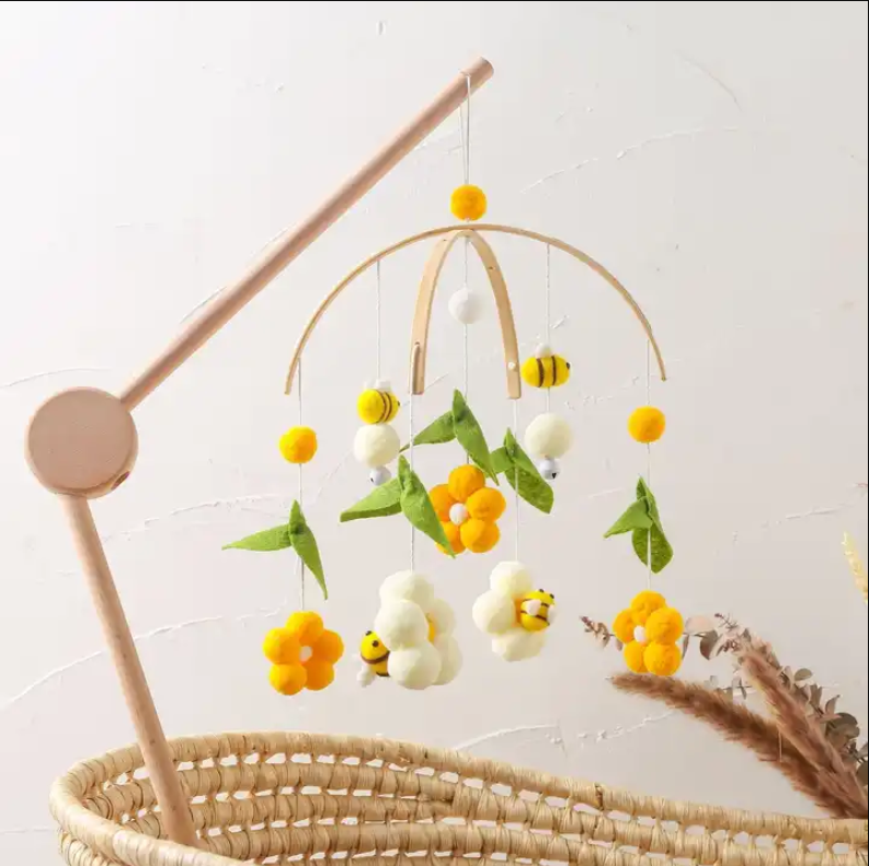 Baby mobiel bijen en bloemen